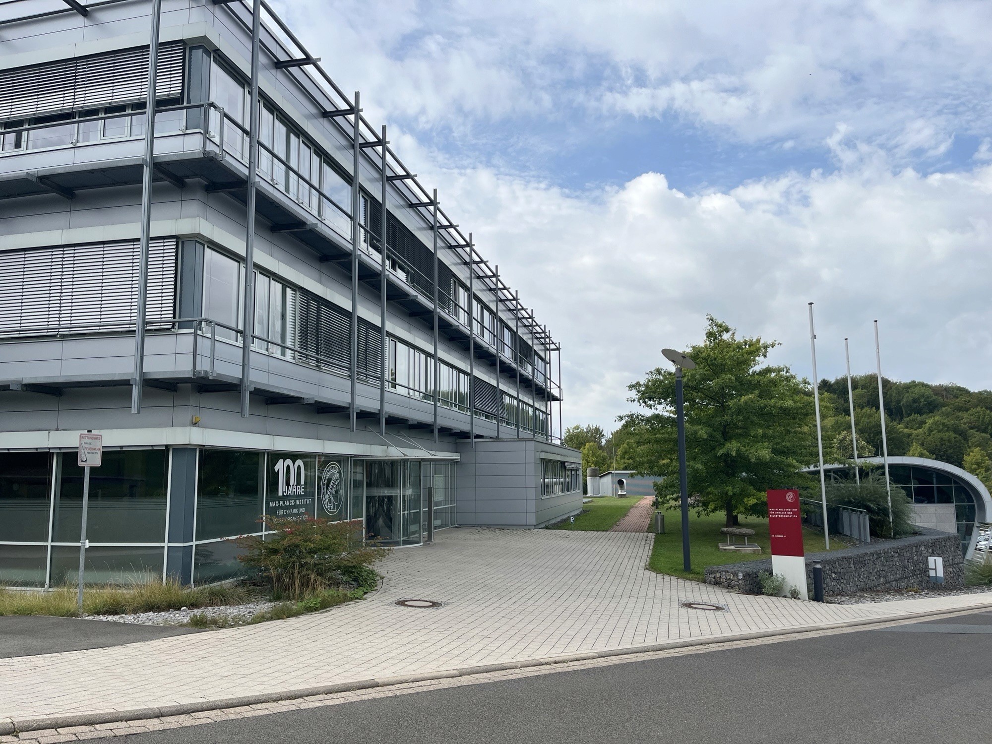 Modernes Gebäude (Architektur) 
