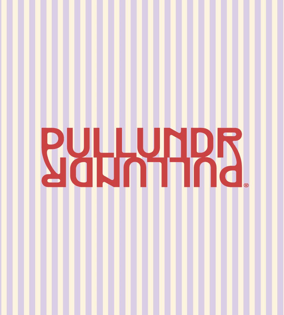 pullundr logo in rot mit streifen in hintergrund