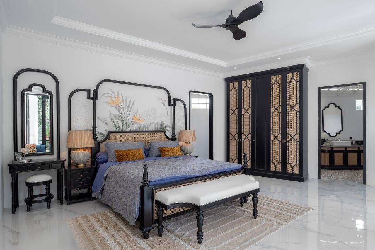 Luxurious 7-bedroom villa in central Umalas