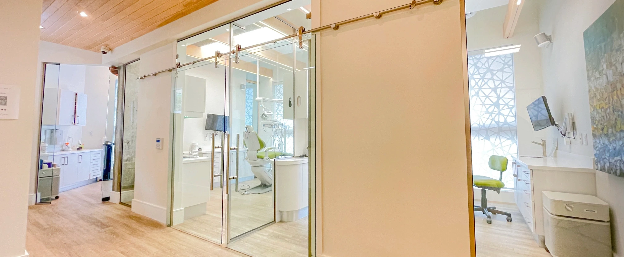 Dental treatment area at Midtown Dental Studio on Eglinton in Midtown Toronto, Ontario | Best Dentist in Midtown Toronto, Ontario