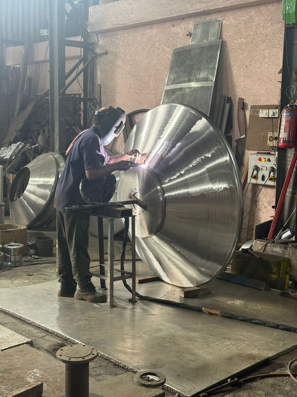 worker on laboratorium