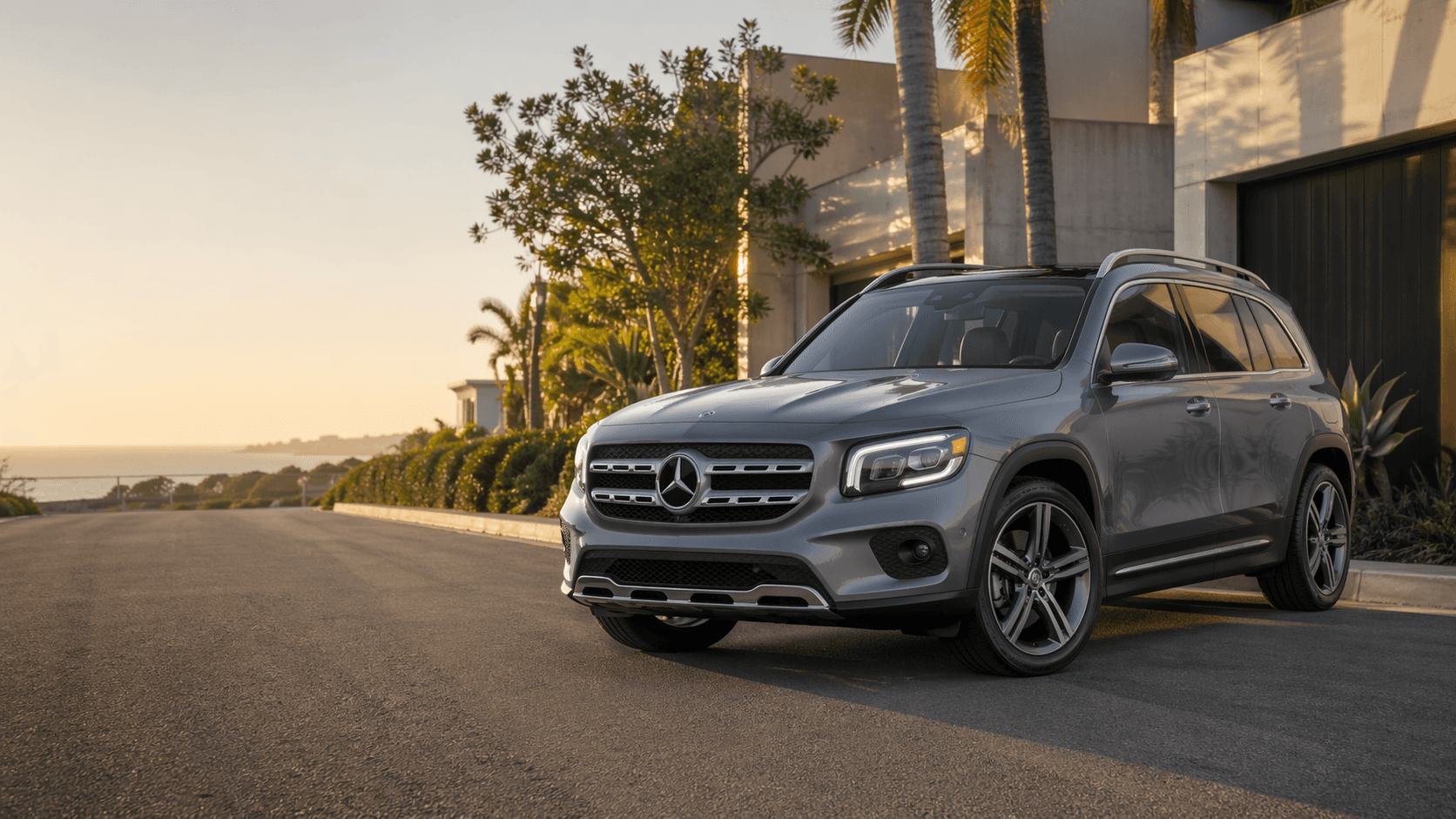 2026 Mercedes-Benz GLB 250 Review: Compact Luxury That Works for Real Life
