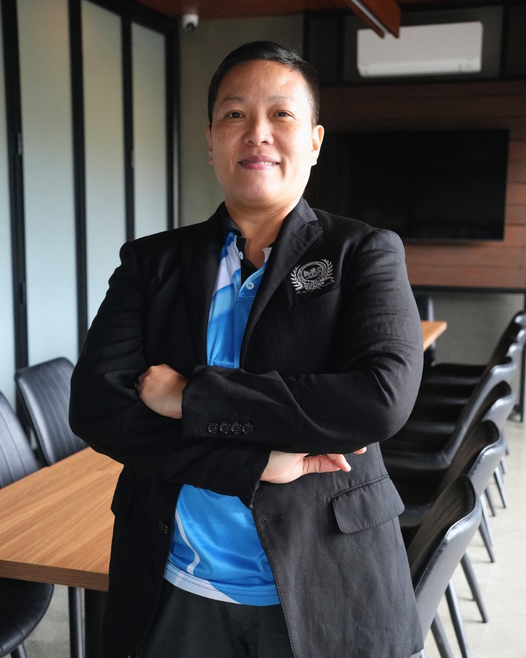 a picture of Rodimin Choy, a sales director of the team