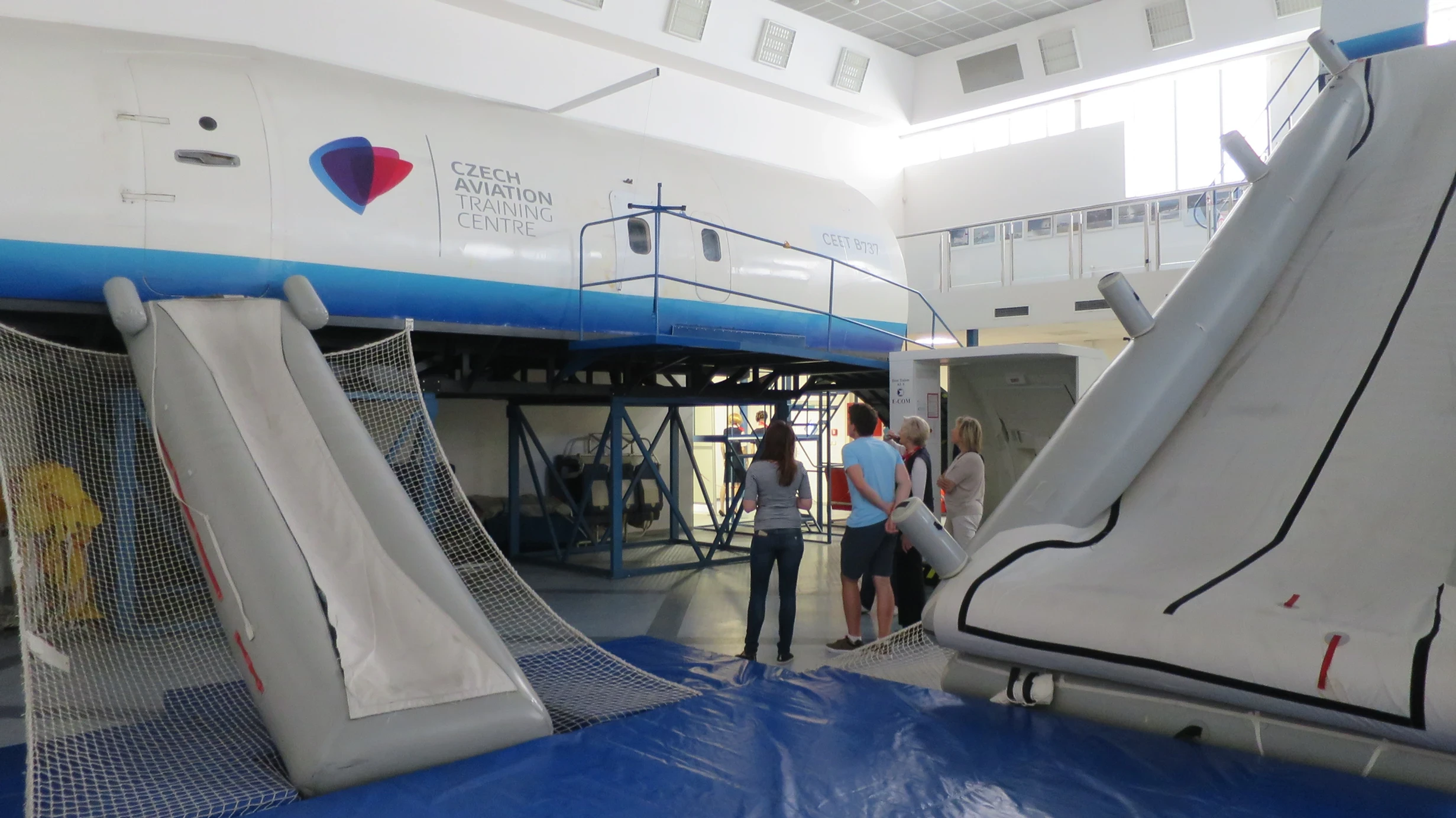 Boeing B737 Cabin Emergency Evacuation Traineer