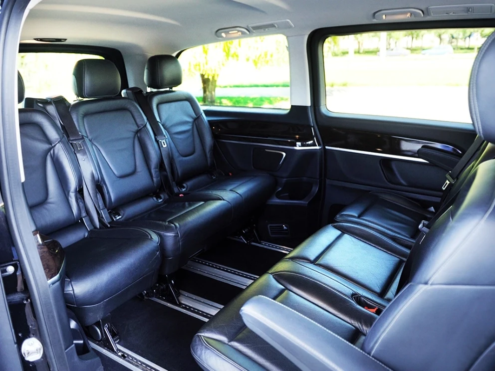 location van 7 places