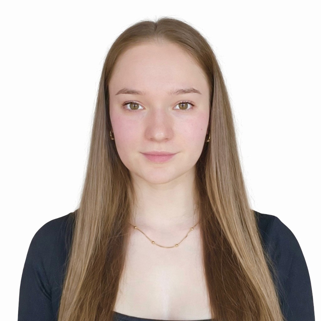 Portrait von Nina Börngen, Webdesignerin
