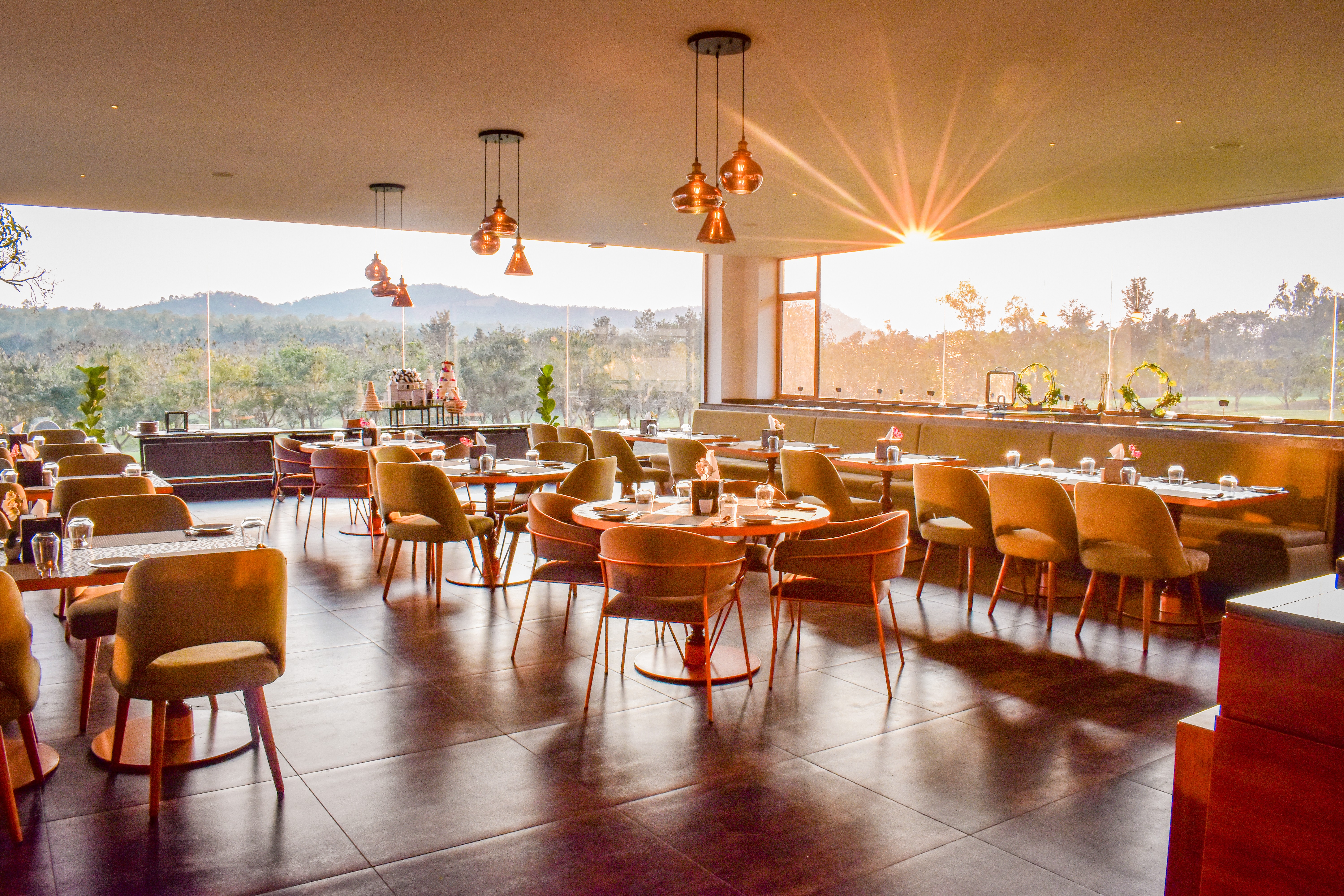 Restaurant Sunset