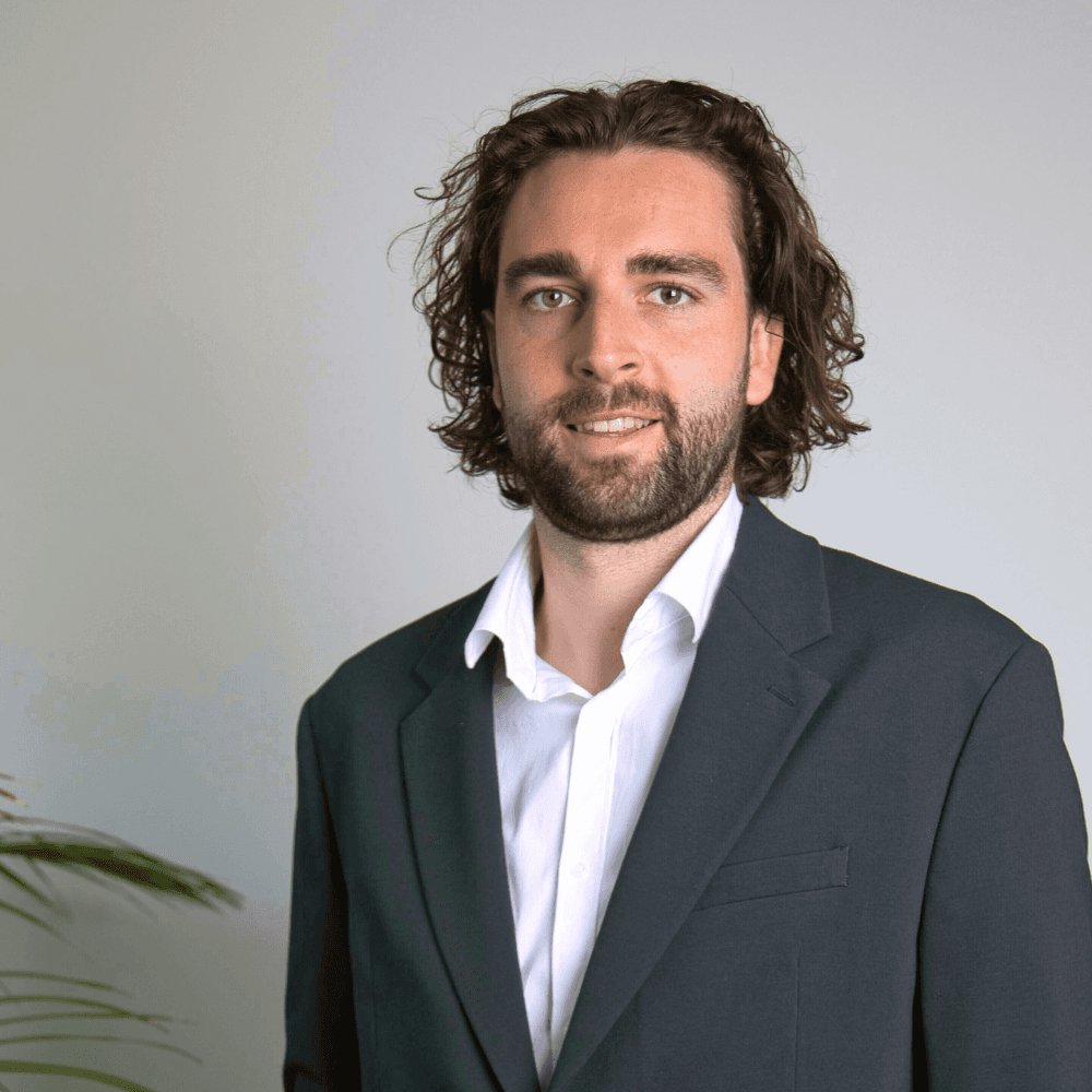 Portret van Lars Juliens, Managing Partner bij Huntsmen