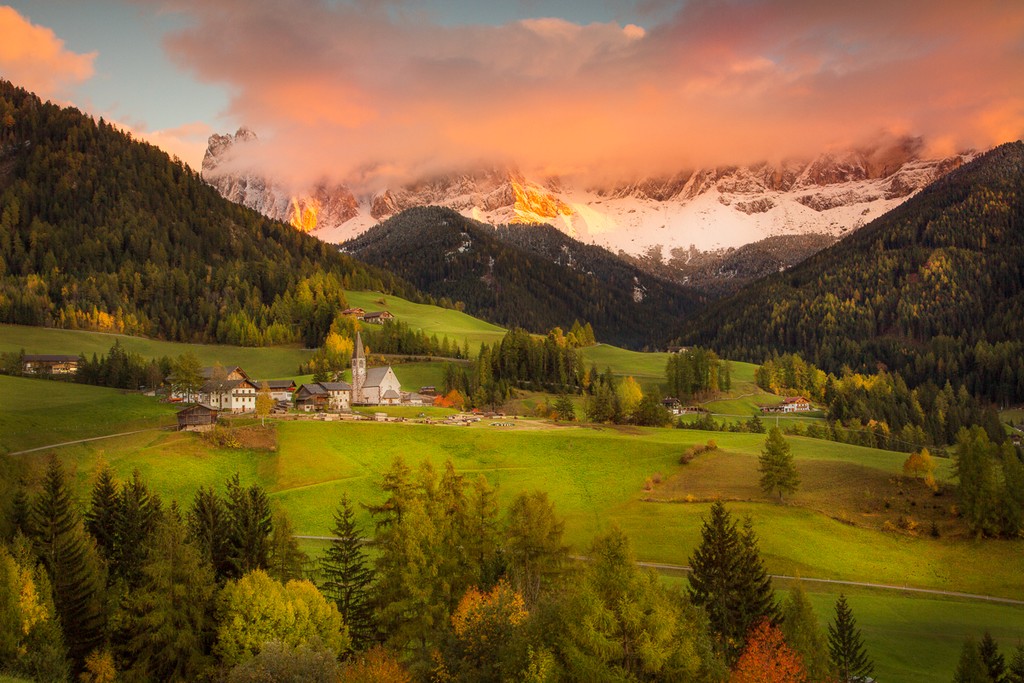 Chapel of the Peaks by Aleksander Dylikowski