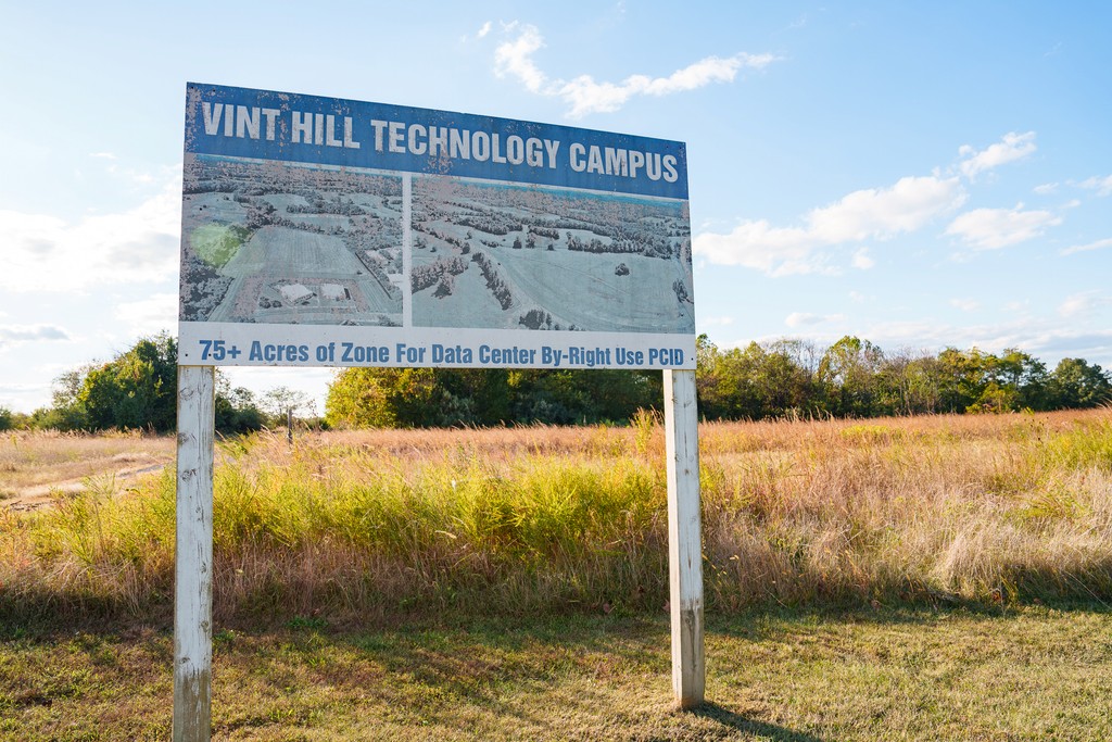 Vint Hill Technoloy Campus Sign