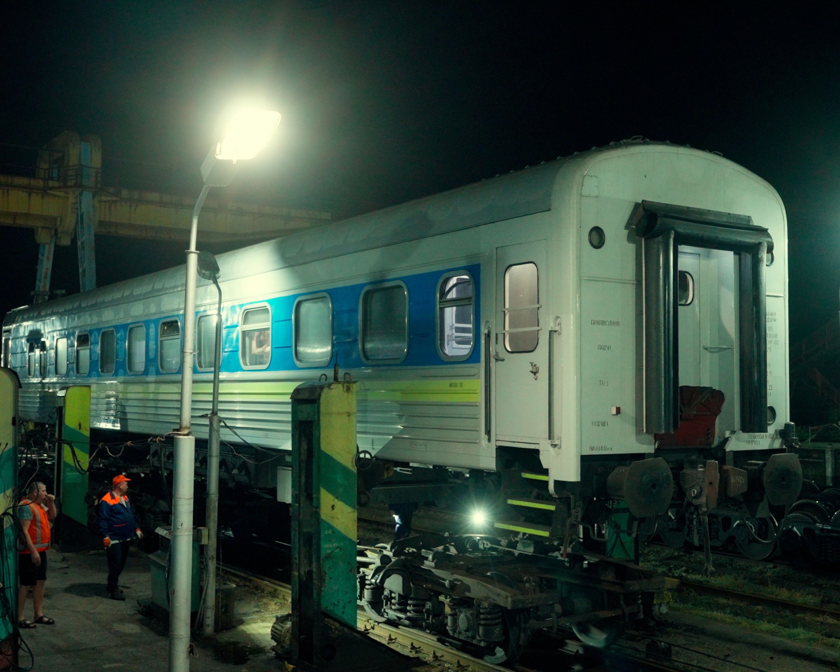 The train being lifted at the border to change bogies