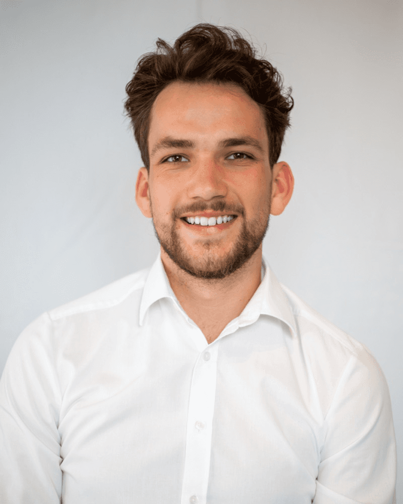 Porträt von Niklas Freese, TMS-Coach und Gründer von TMSMediCoach