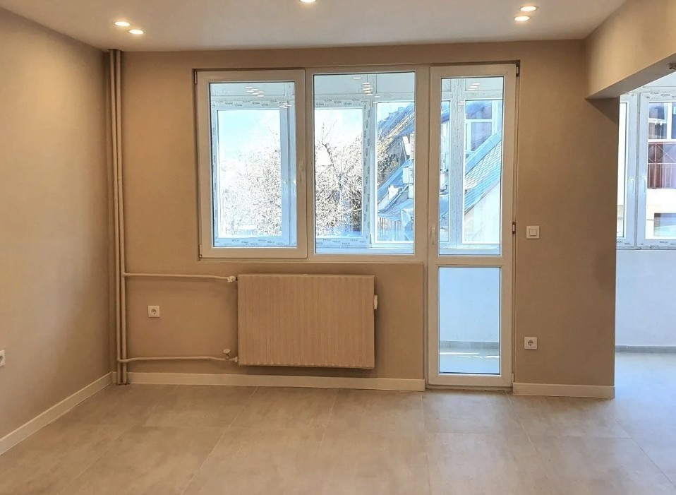 Всекидневна в апаратамент за продажба в Русе