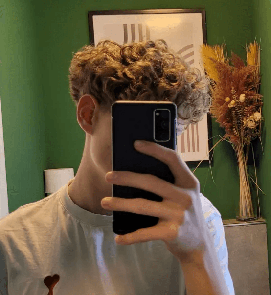 Beautiful lady profile picture