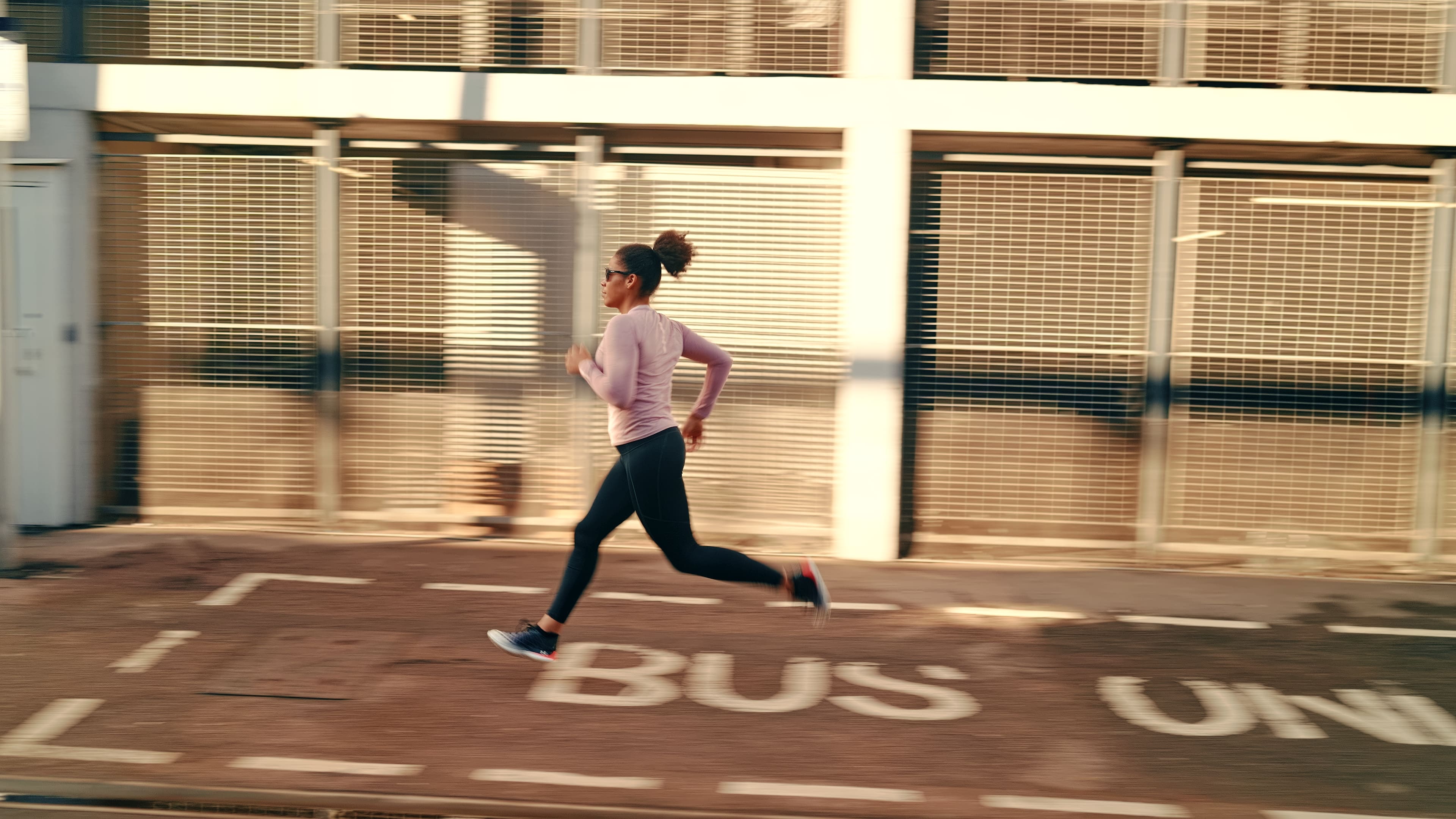 woman running - Mobility Exercises For Runners