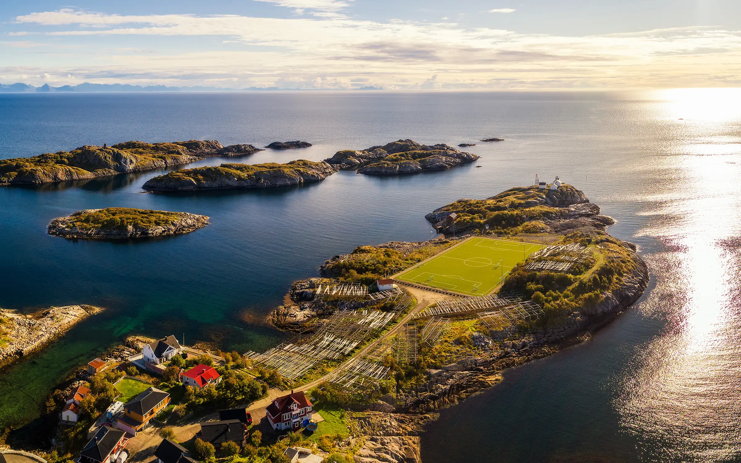 Henningsvær er et must når du er i Lofoten | Expa Travel