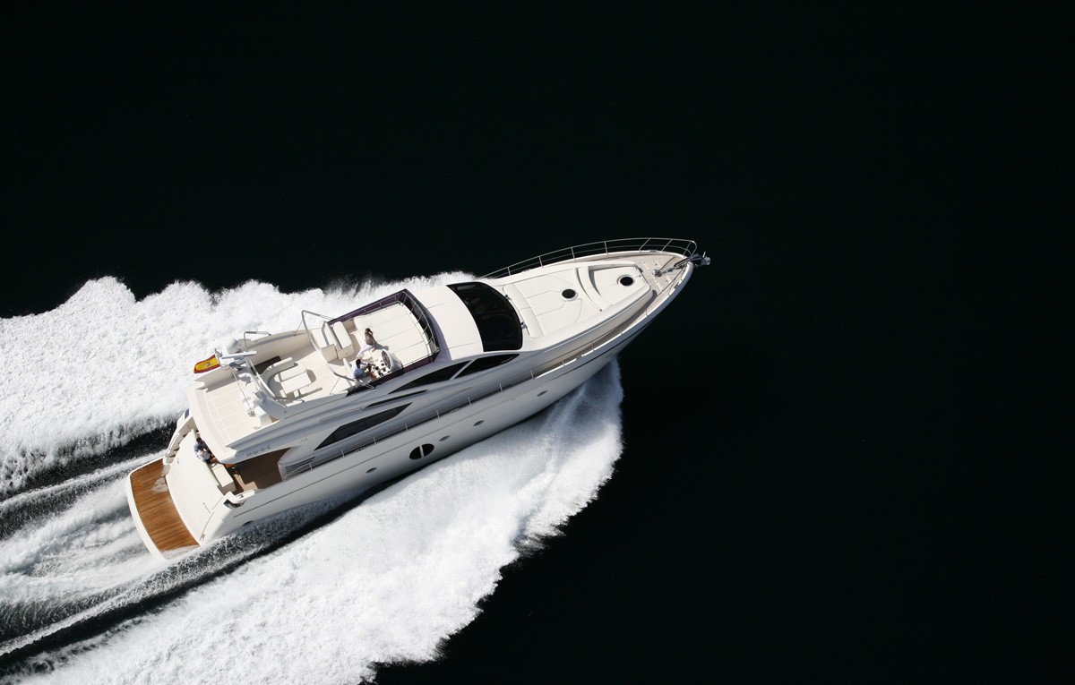 Barco Rodman navegando