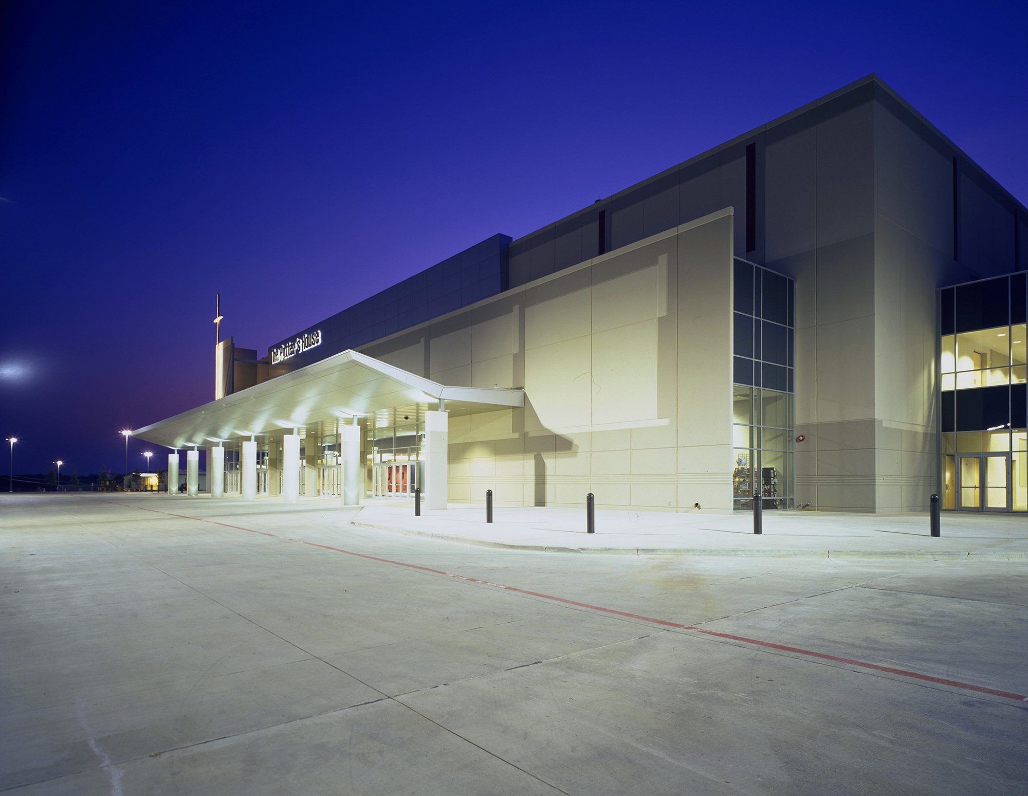 The Potter's House, Dallas