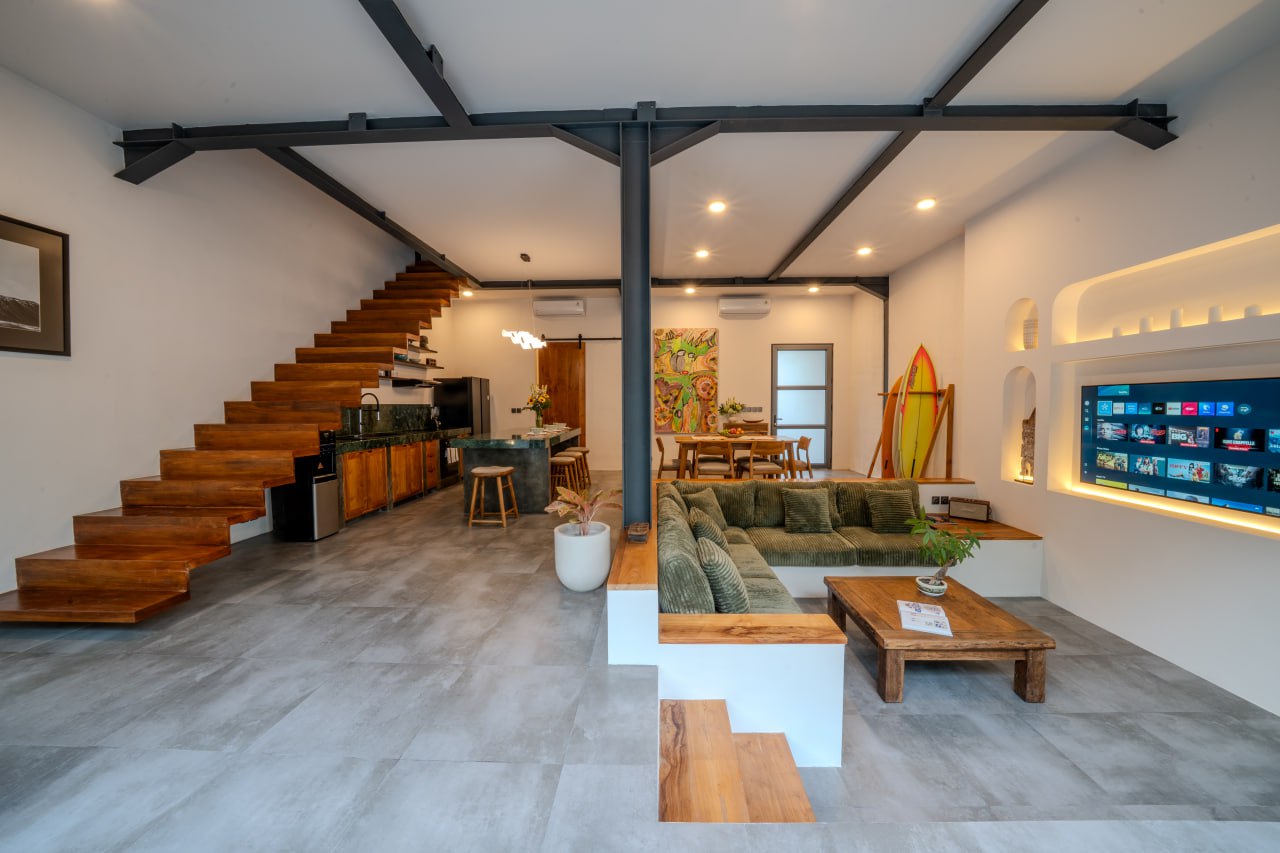 A modern 3-bedroom villa in a quiet green part of Ungasan, Bukit