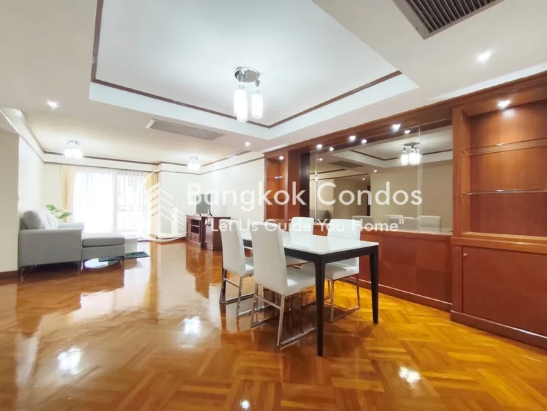 NT Tower 3 Bedroom Pet-Friendly Condo Thong Lor 2