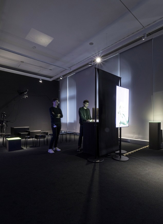 Two people briefing the discount designer