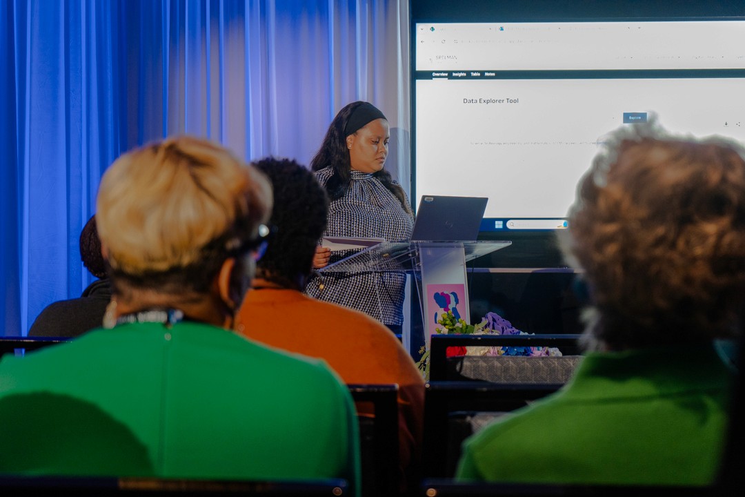 Project showcase laptop mockup