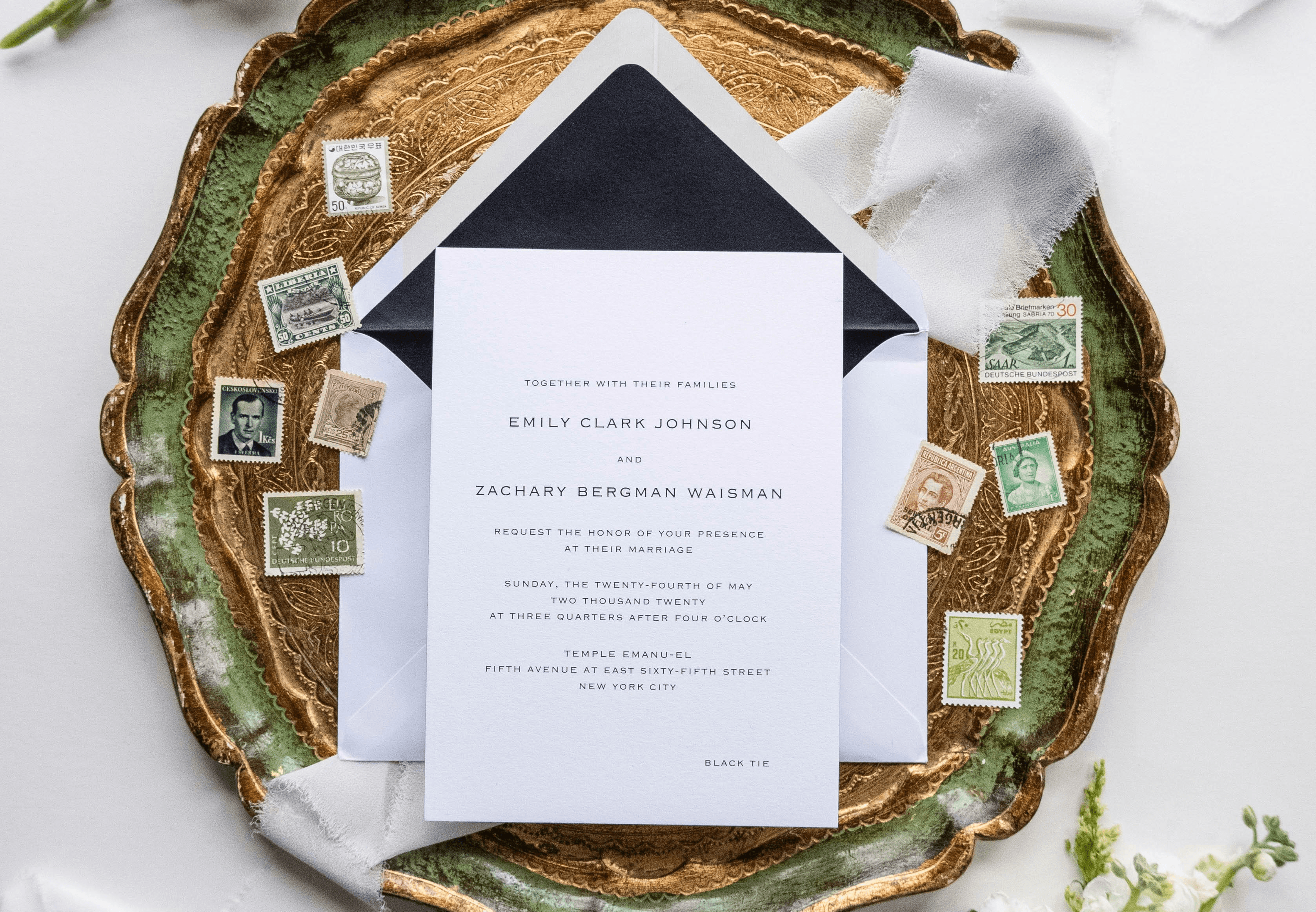 wedding-invitation-partial-planning