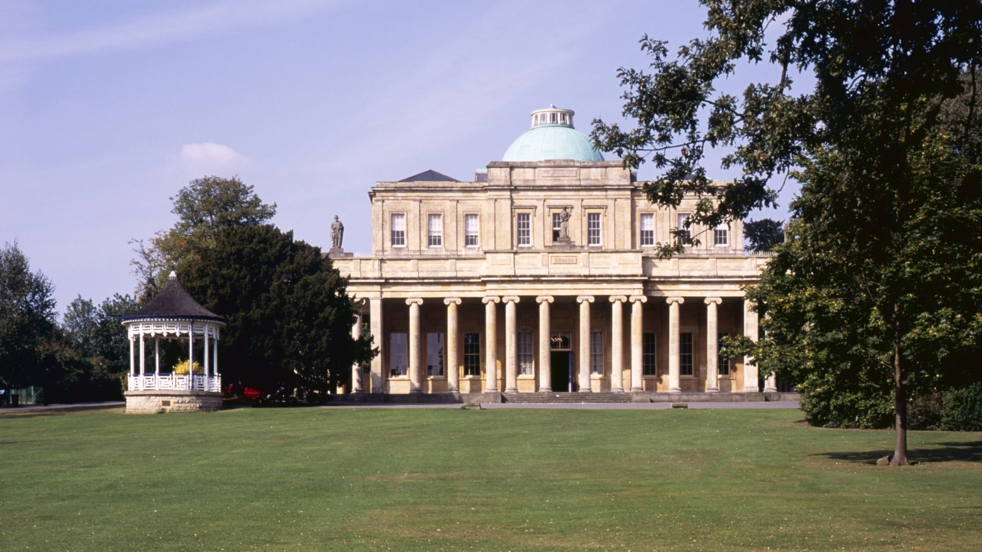 Luxury custom sofa and chairs