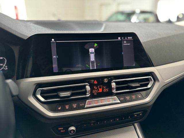 BMW 330 2020 BLUE Gebrauchtwagen - Galeriebild 13