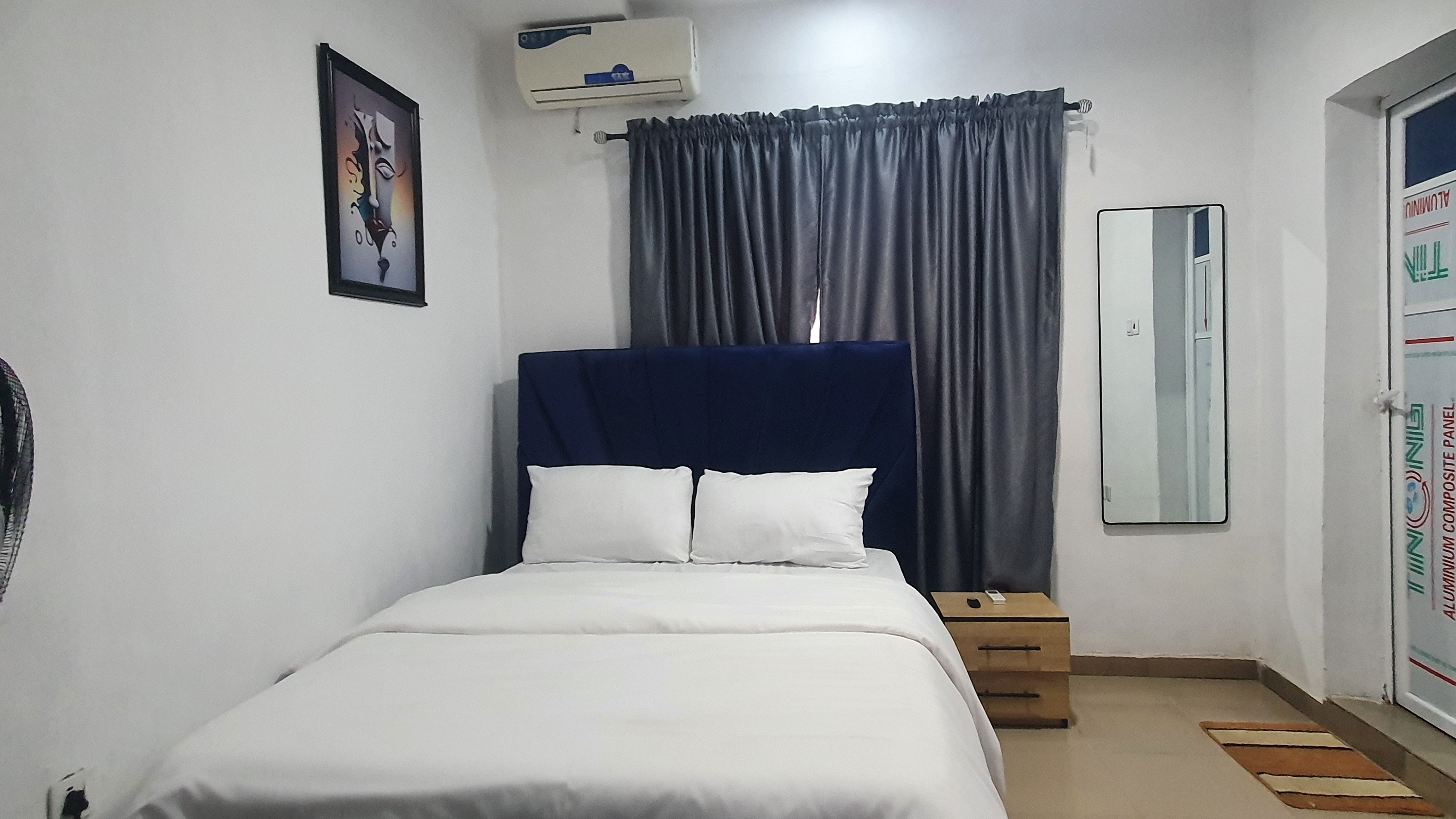 classic suite  bedroom with orthopedic bed