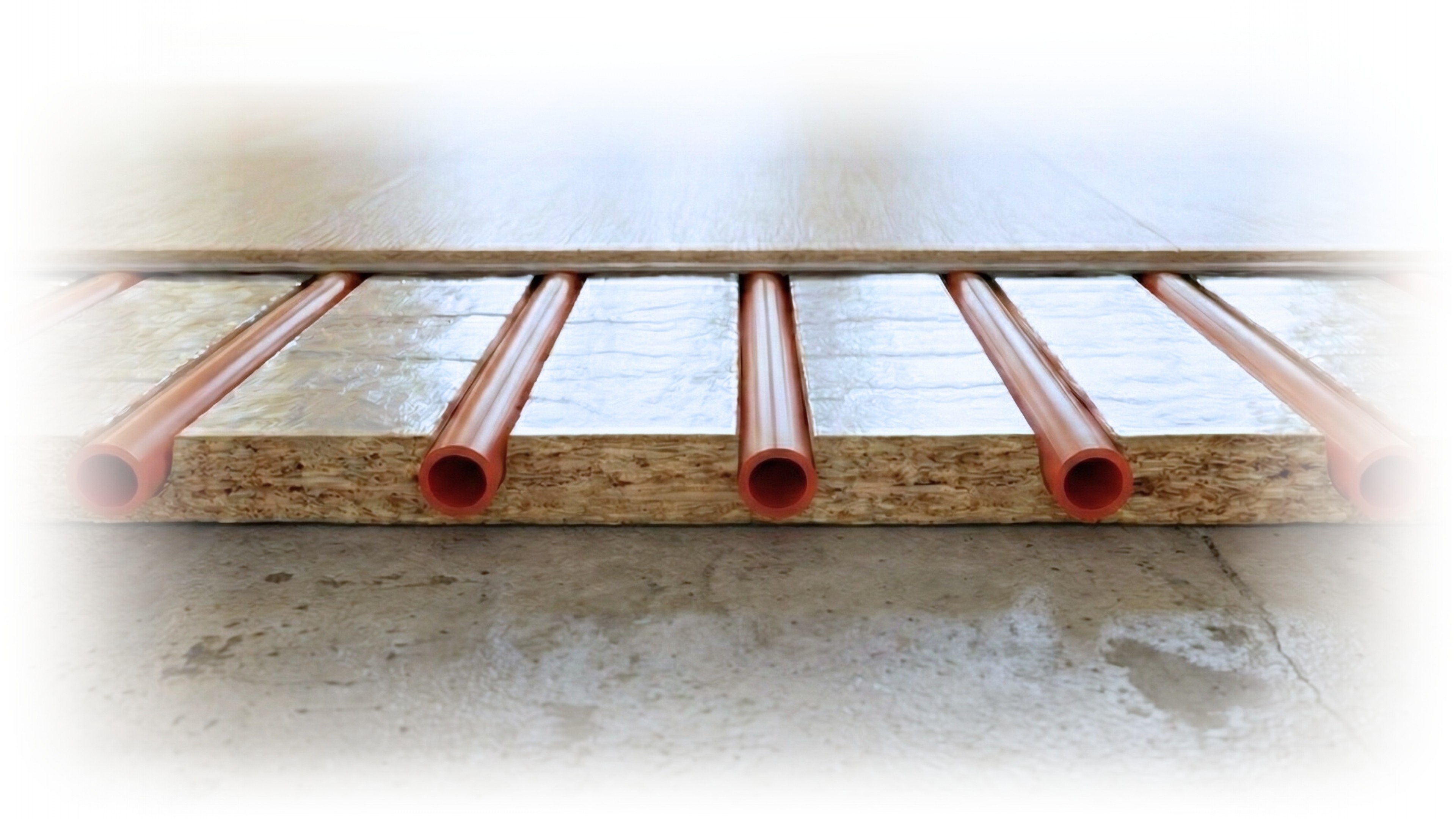 Header Bild für mobile Version mit einem Baby und einer Auflistung verschiedener Merkmale unserer Fußbodenheizung.