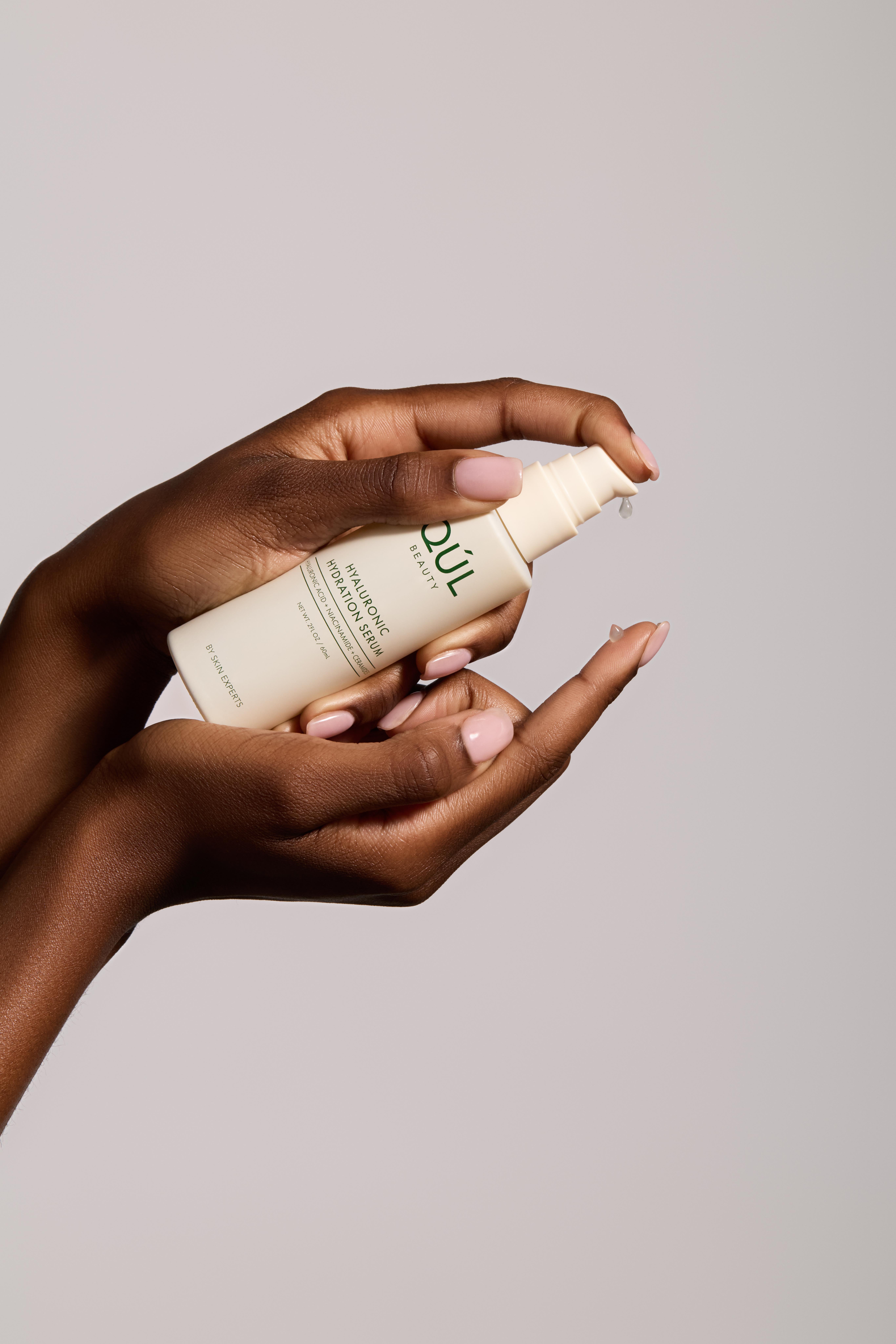 QUL Beauty Hyaluronic Hydration Primer in Hands