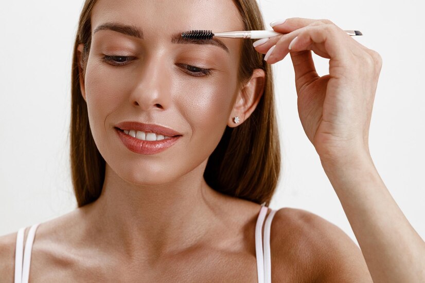 Lamination for Thin Eyebrows: Achieve Perfect Results