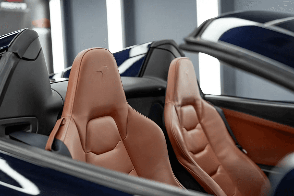 2014 McLaren MP4-12C photo 17