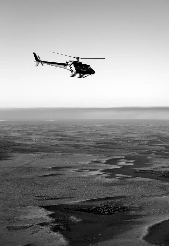 Private jet charter to Uluru Ayers Rock - Helicopter tours Aboriginal sacred site