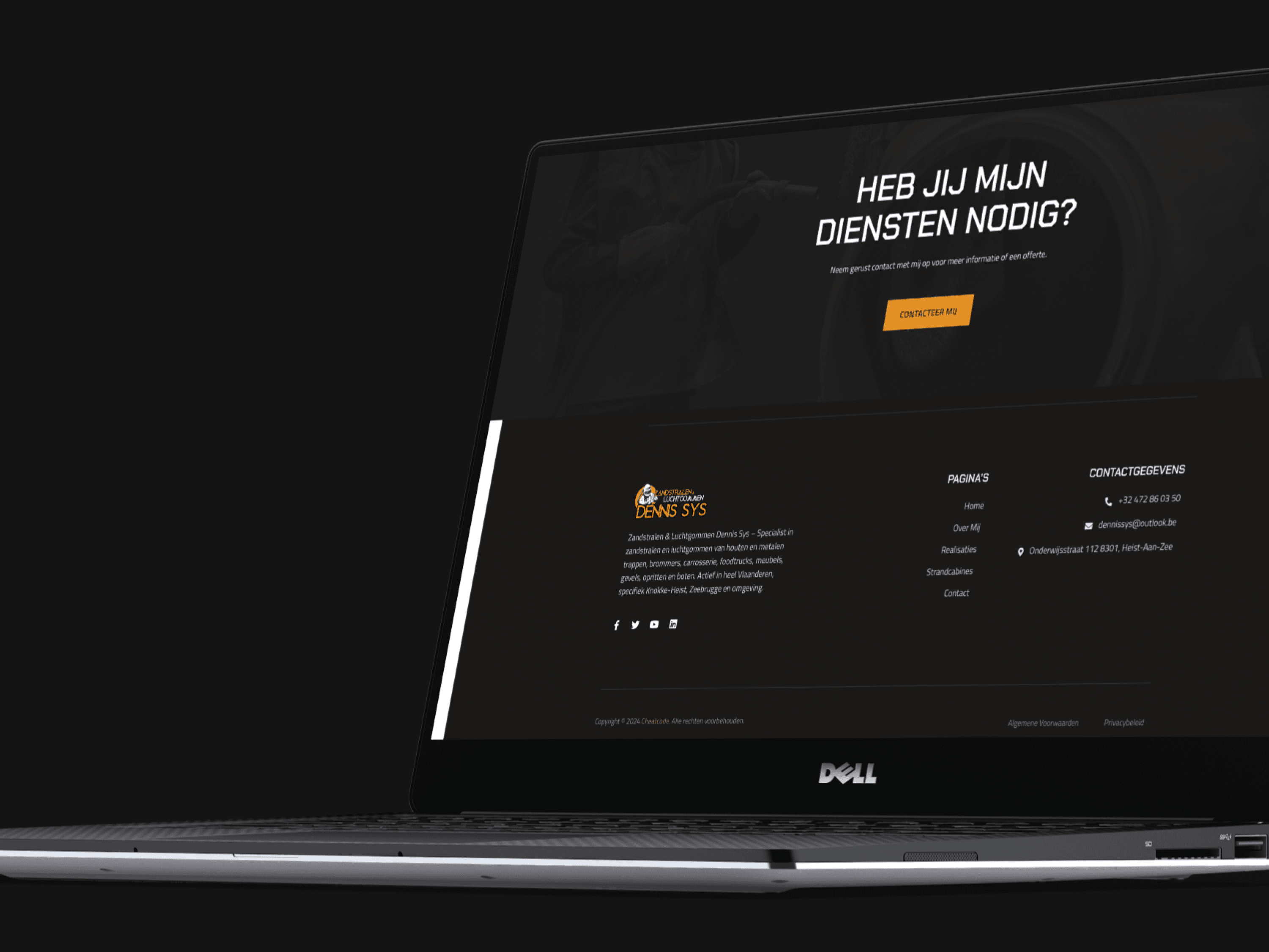 Mockup van Zandstralen & Luchtgommen Dennis Sys website op een Dell laptop