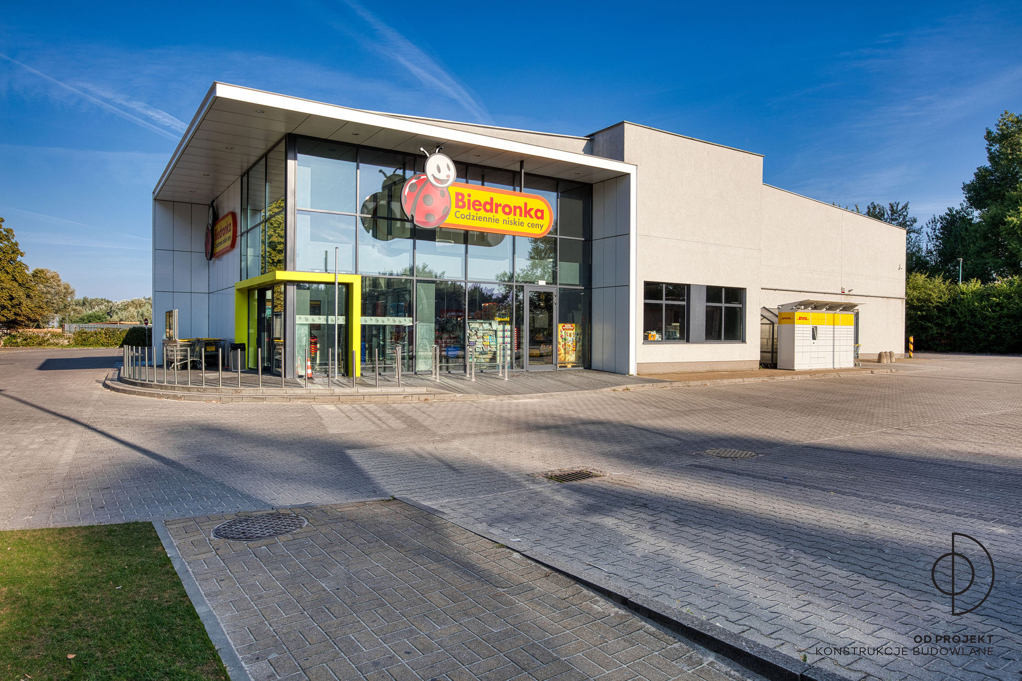 Zdjęcie budynku handlowego