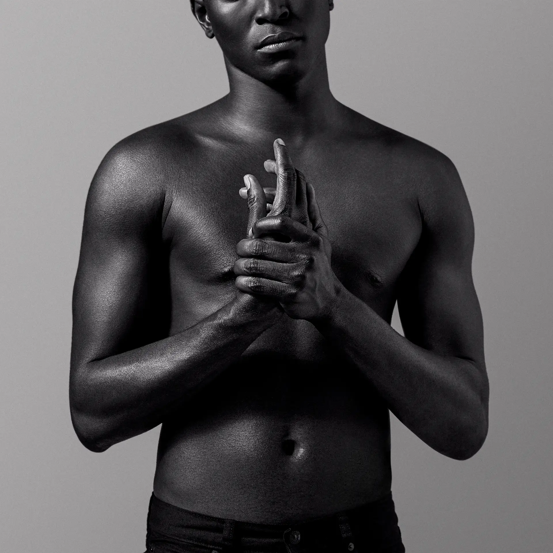 Seymour_Studio_Bevel_Cosmetics_10