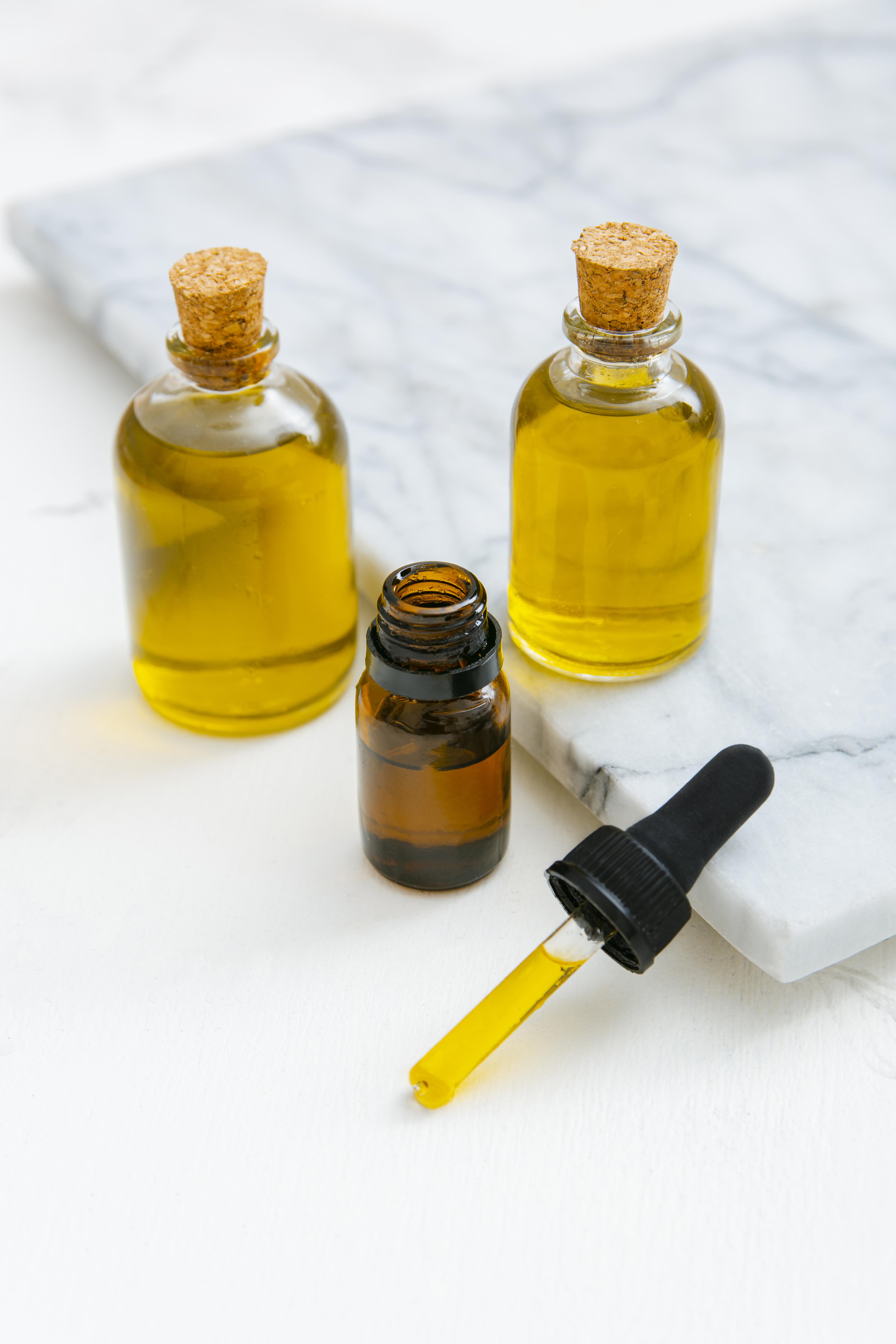 Essential oil droppers