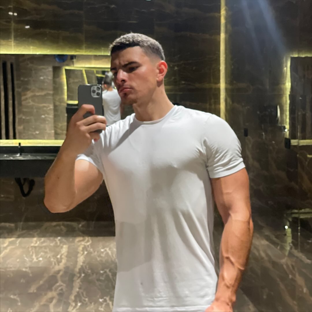 Dylan,&nbsp;Restaurant Owner