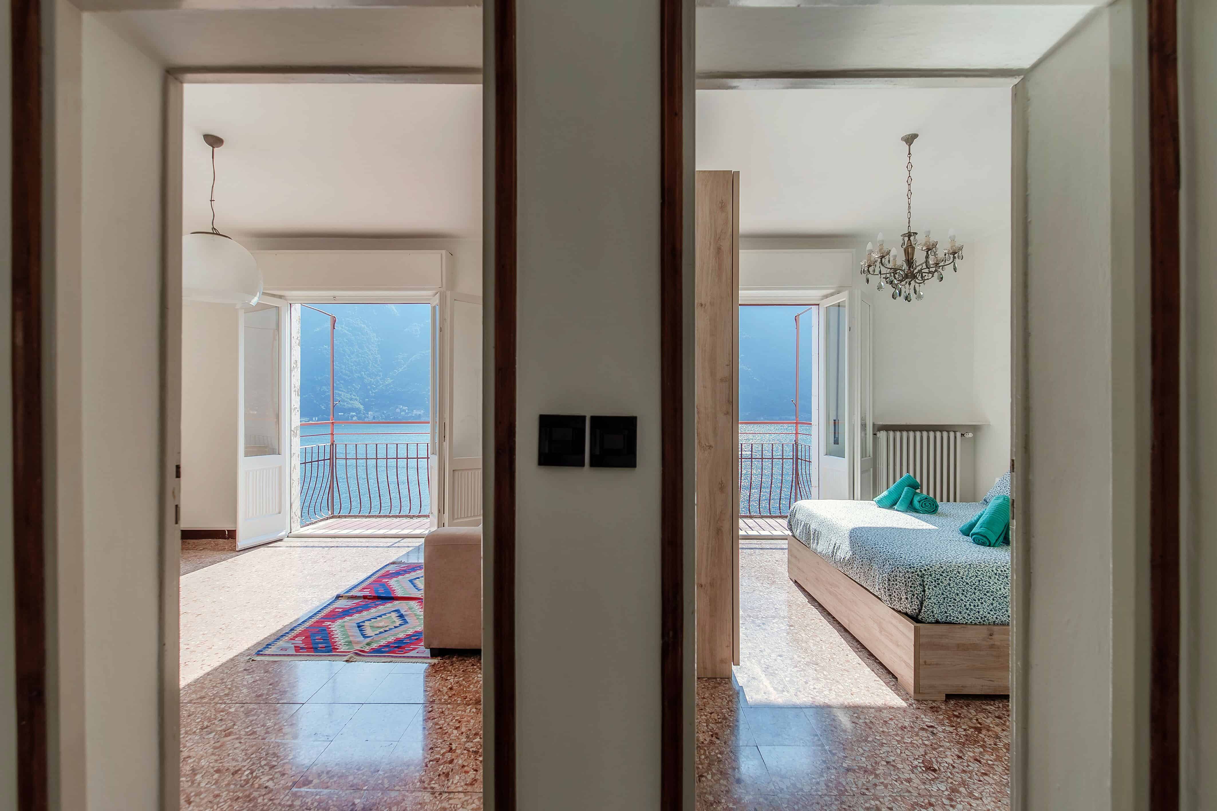 house lake view apartment como