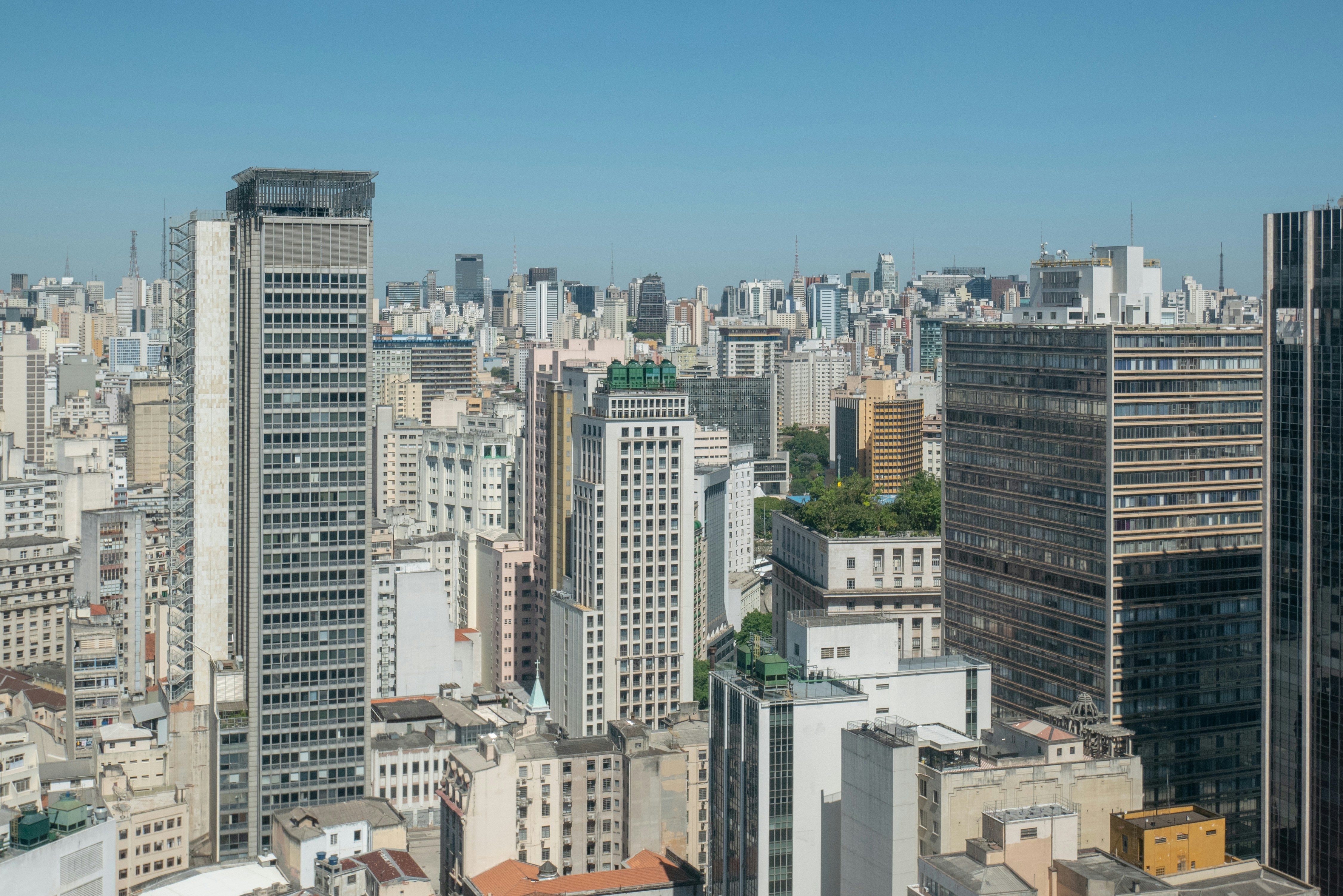 Aerial view of the city of São Paulo, Brazil; for Brazil startup initiatives, private fintech banking is a faster choice than Brazilian legacy banks.