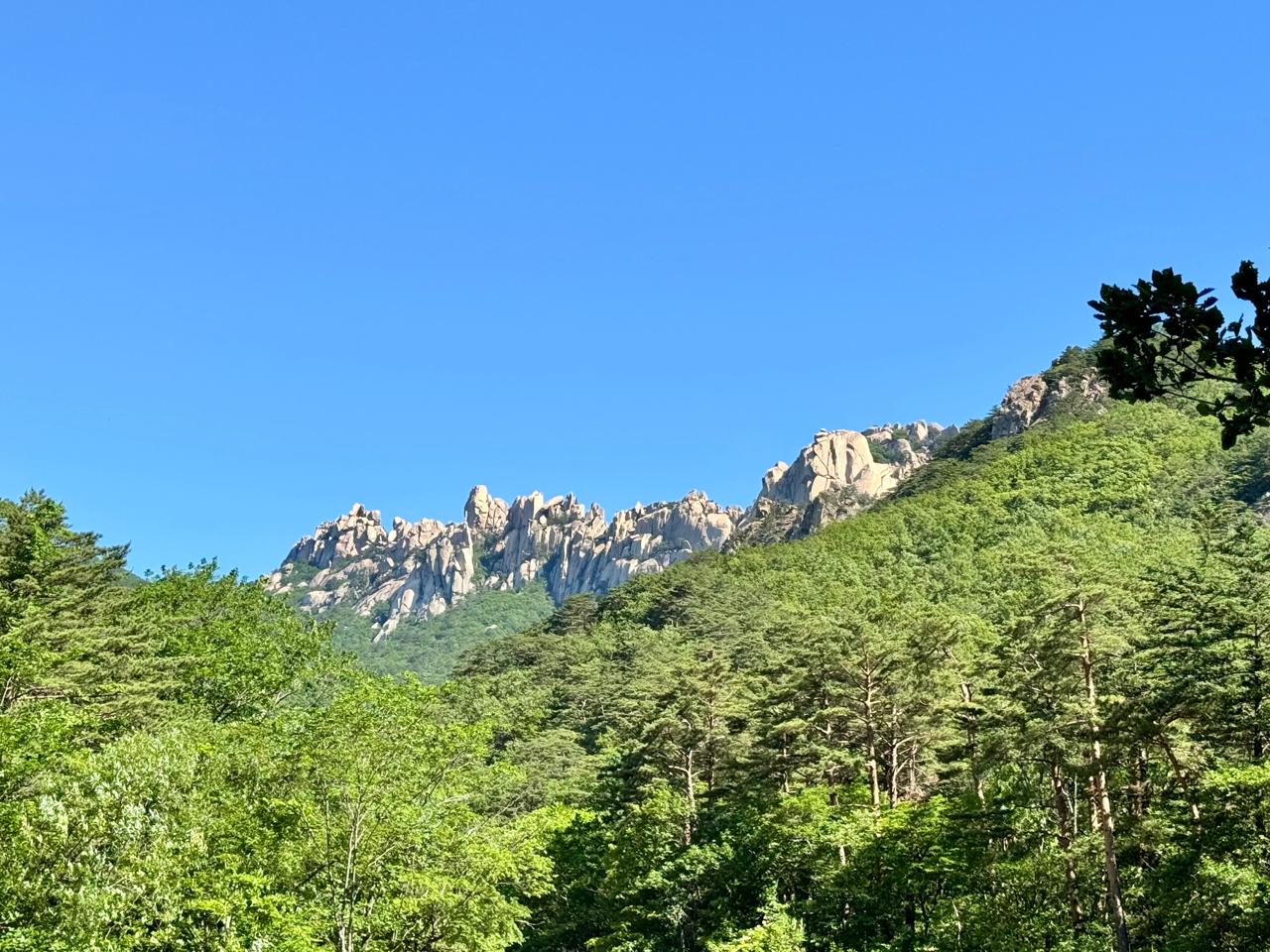 A glimpse of Ulsanbawi peaks