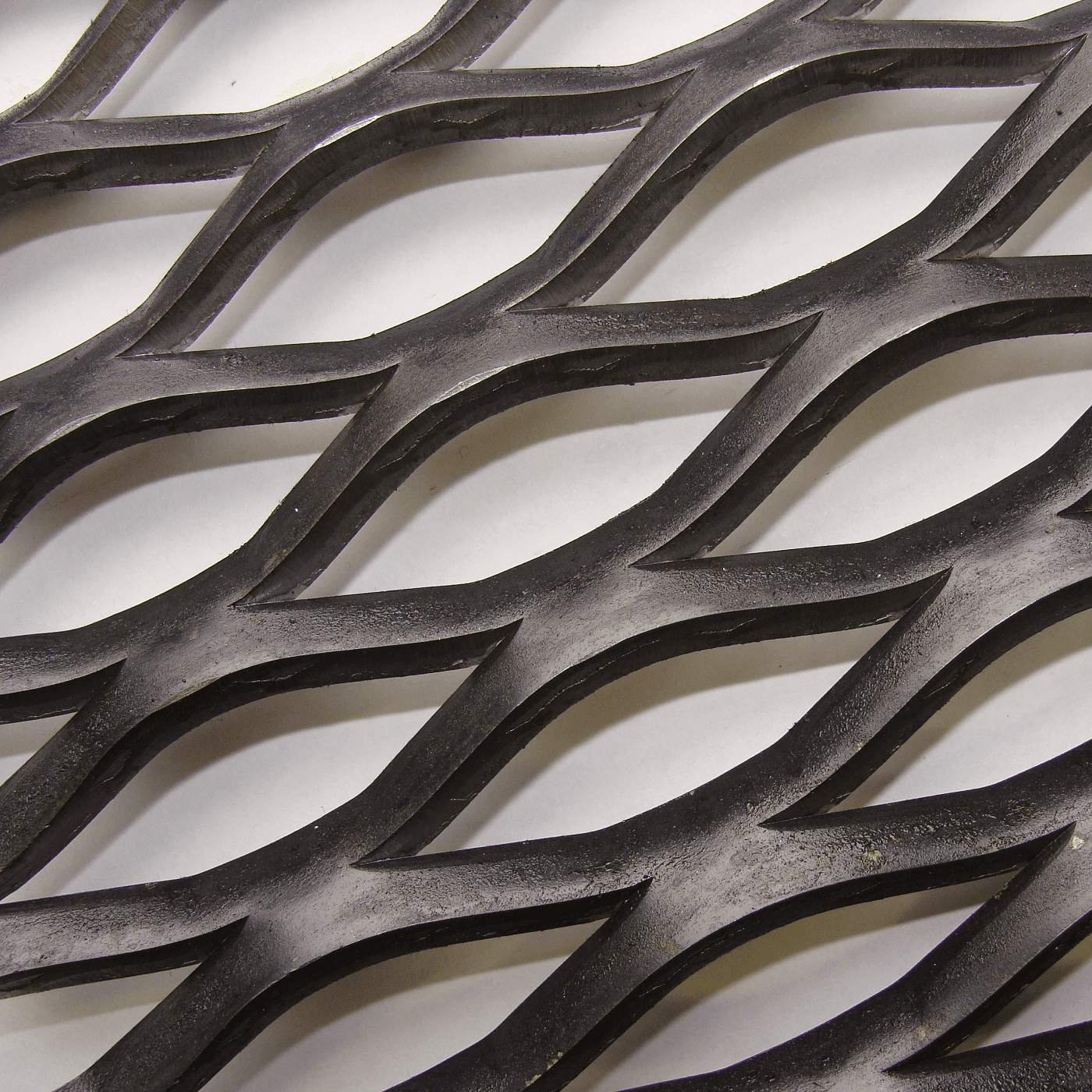 WK3028 Gridwalk Walkway Mesh: Heavy Duty 50 x 12mm Openings-Many Fabrication
