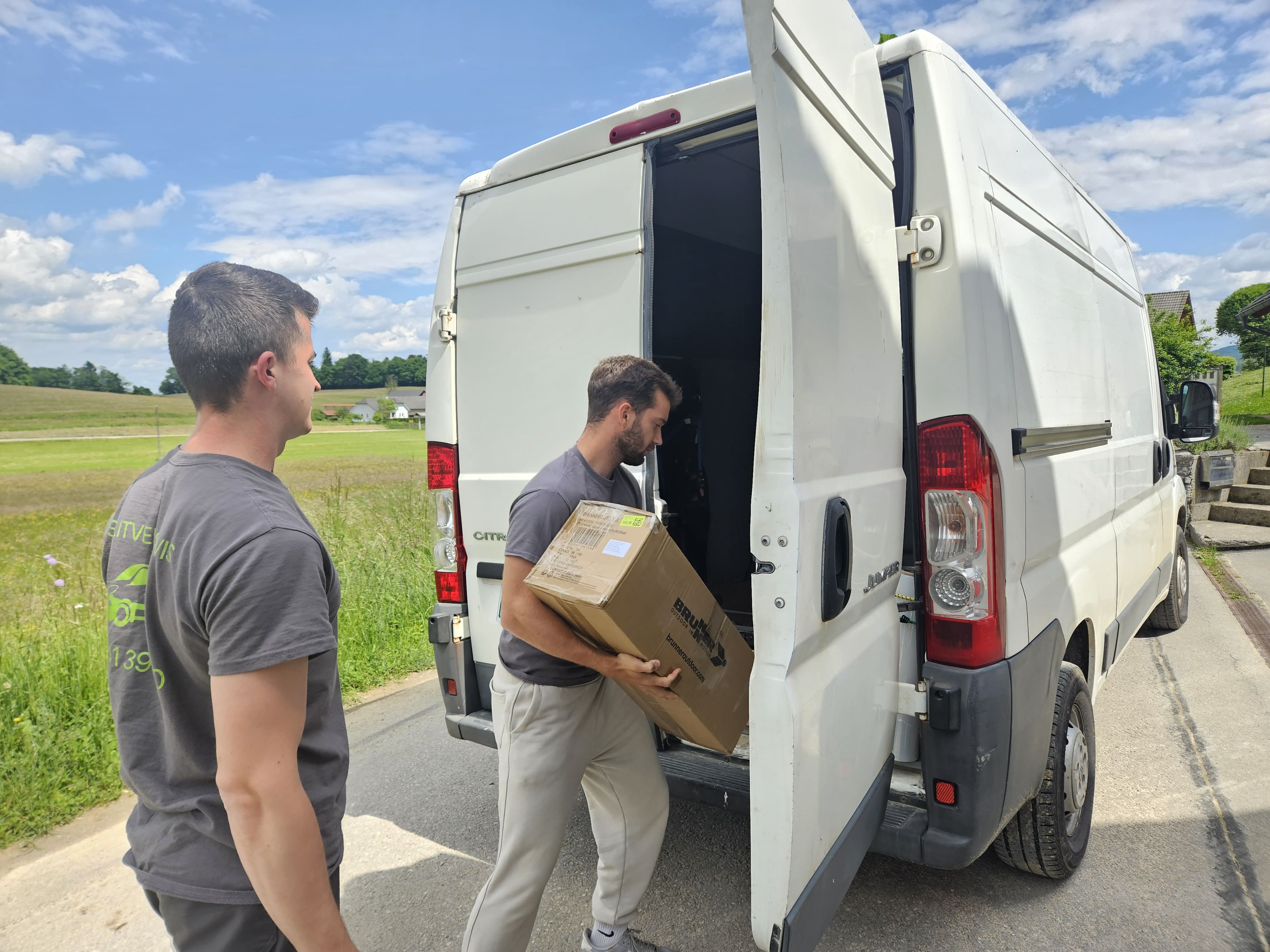 Potek selitve selitvenega servisa