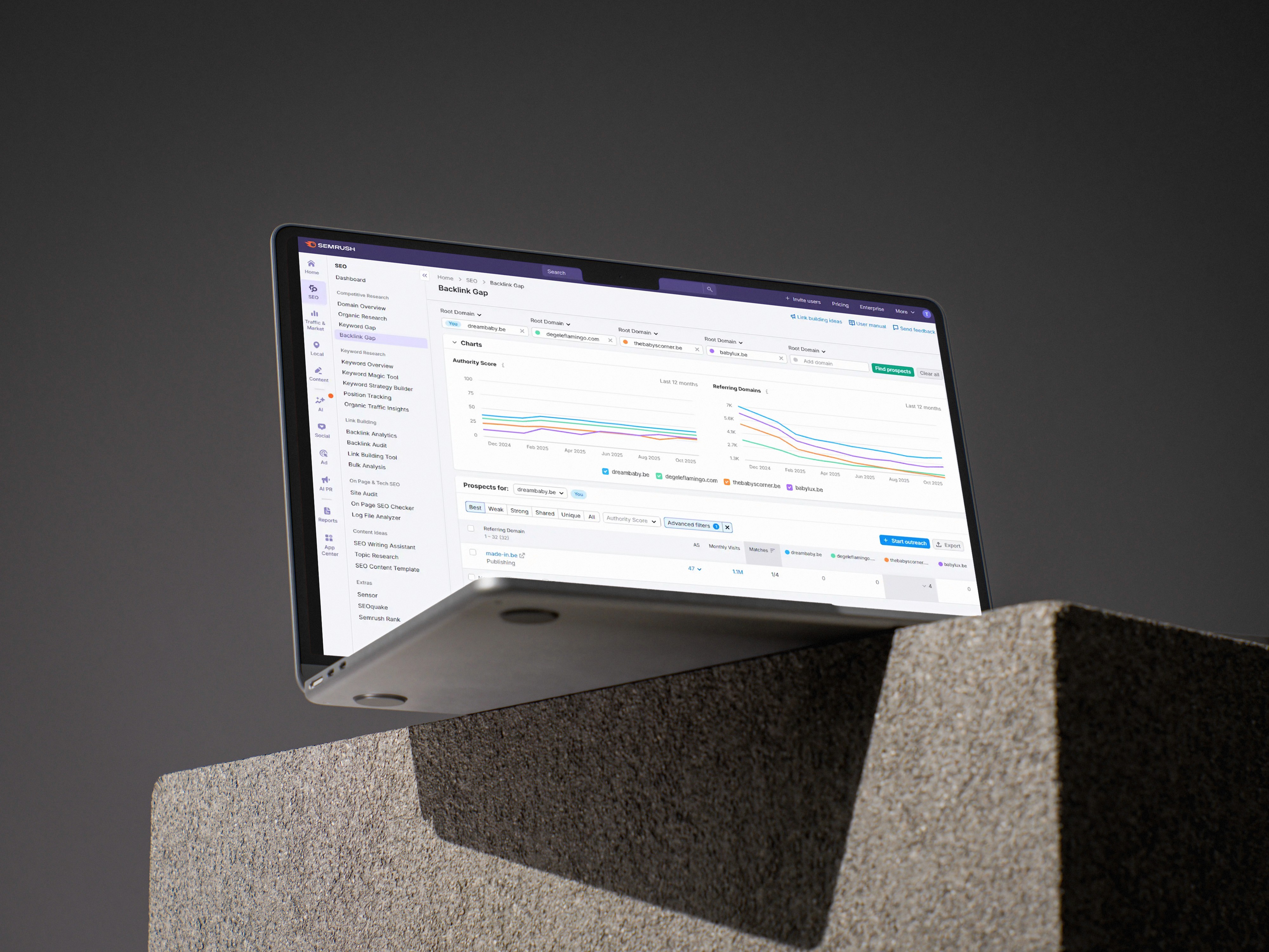 several people in a meeting. One is pointing