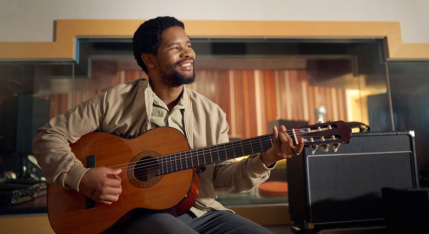 Man playing guitar