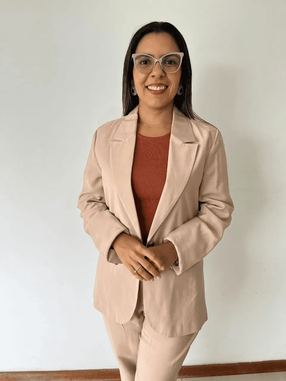 woman in white crew neck shirt smiling