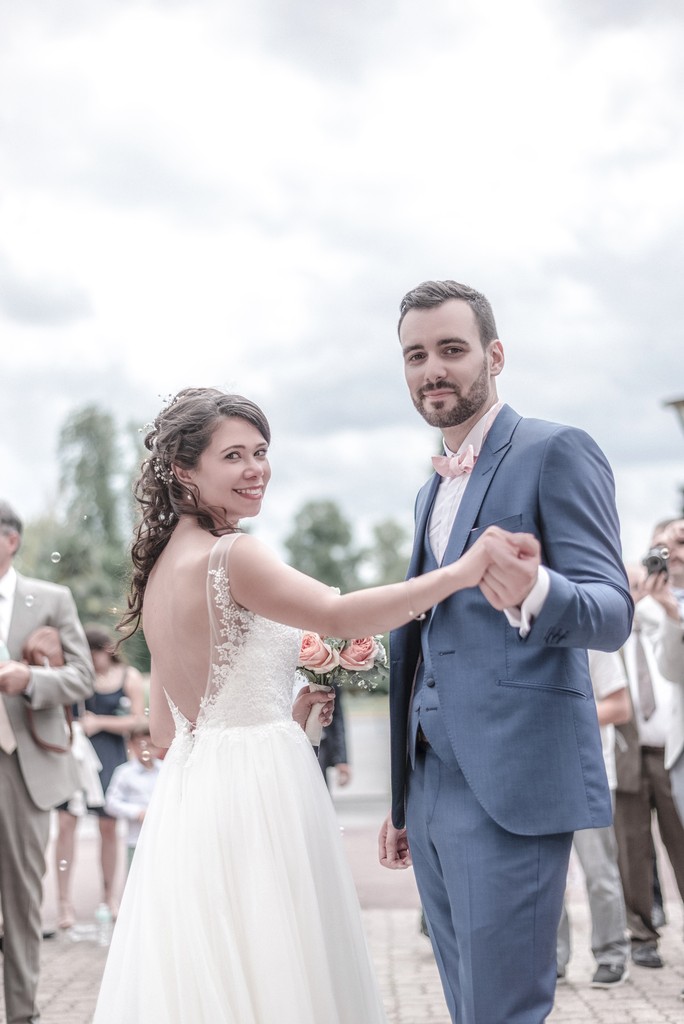 Album photo de luxe — French wedding photographer Paris — luxury wedding book France — Maison Elion — relique photographique rare — fragment intemporel — rituel artistique — photographe mariage haut de gamme — Seine-et-Marne 77 — album mariage bespoke sur mesure — timeless photography France — image symbolique — luxury French wedding photography