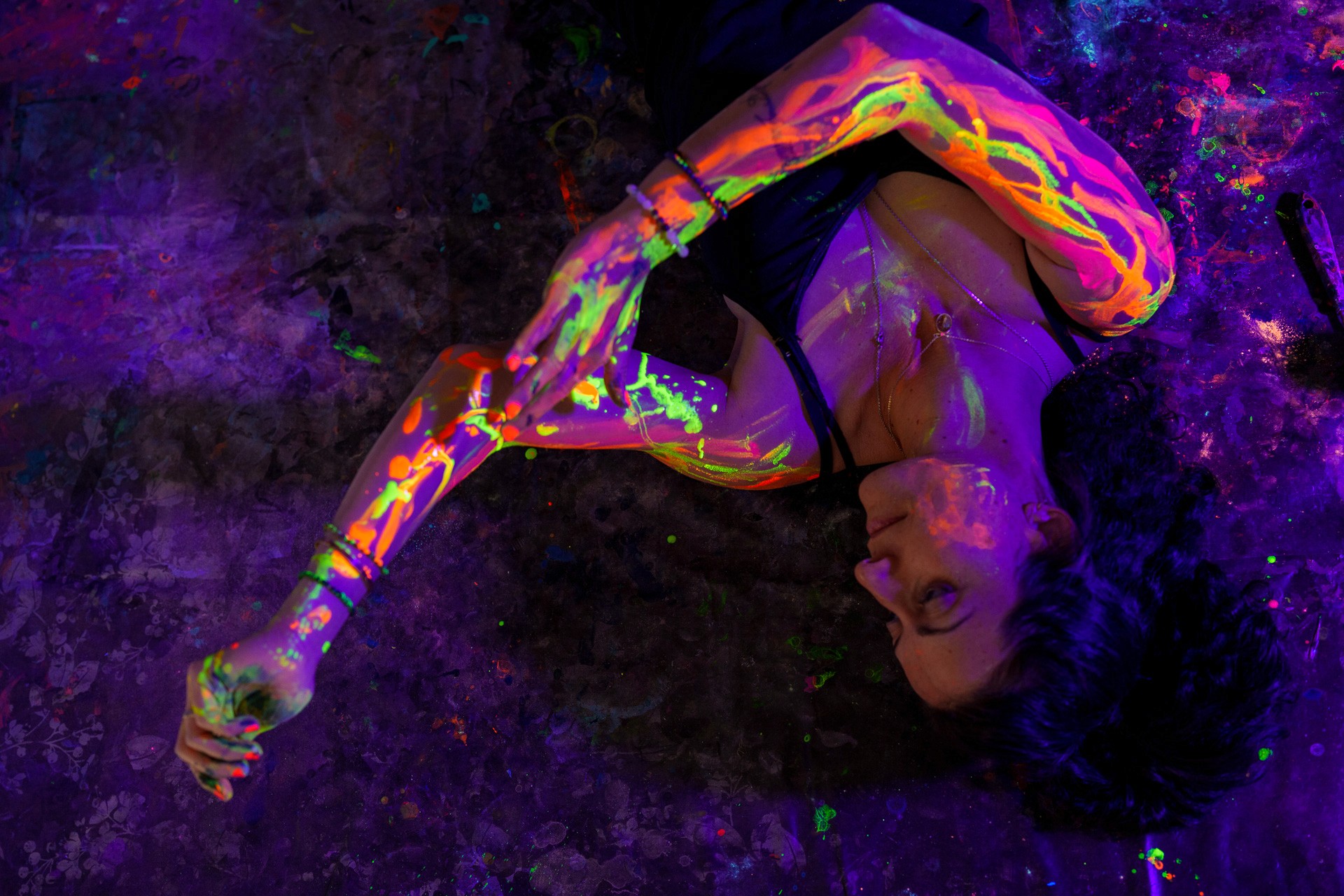 shooting body painting women annecy